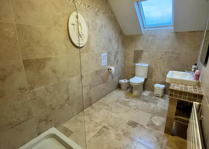 Dernvale House - Single -sleeps 4